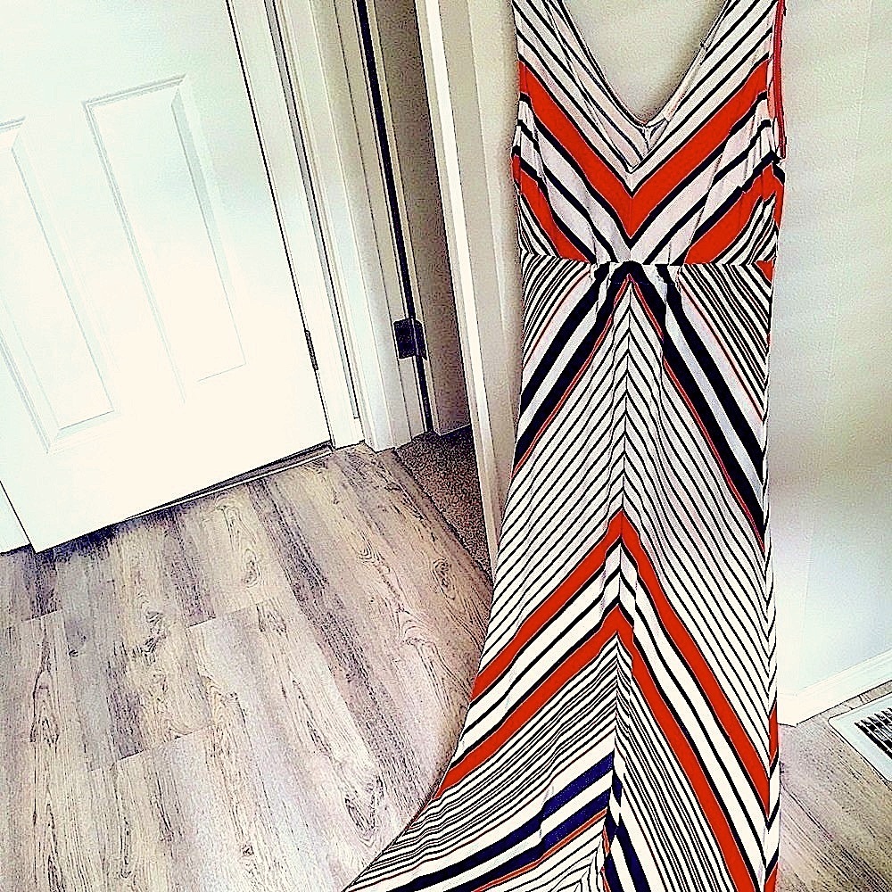 Love Tree - Deep V-neck Striped Dress (Women’s Medium) Navy and Orange